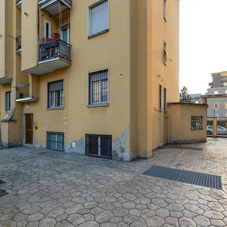 Affori M3 - Modern And Cozy Studio Милан Экстерьер фото